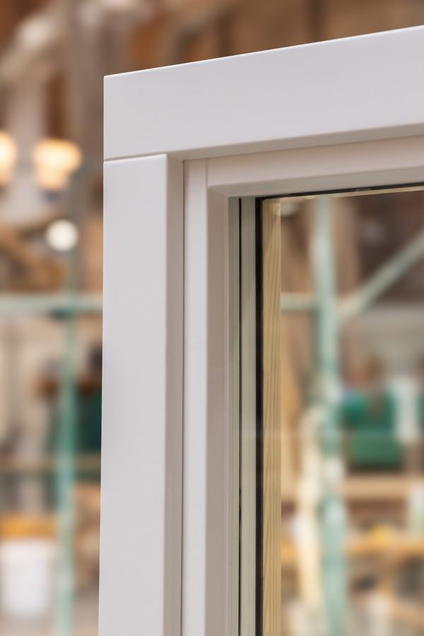 Smart-linE Holzfenster mit minimiertem Rahmen und großer Glasfläche